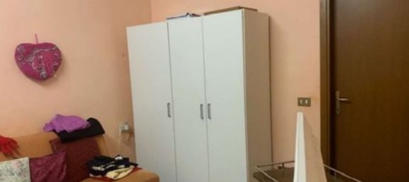 5 rooms House in Roncaro, Italy No. 7639 9