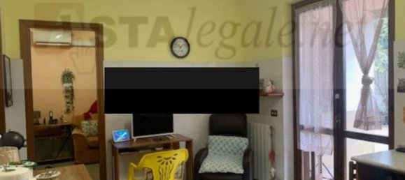 5 rooms House in Roncaro, Italy No. 7639 8