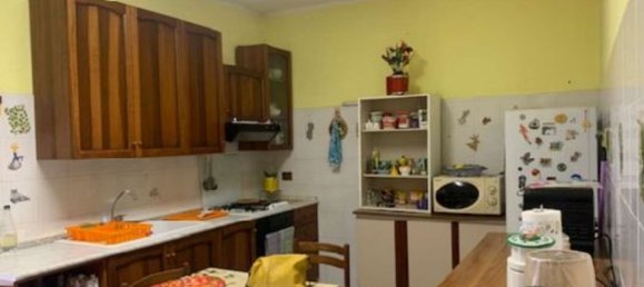 5 rooms House in Roncaro, Italy No. 7639 7