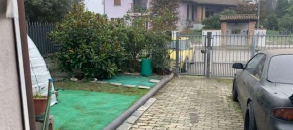 5 rooms House in Roncaro, Italy No. 7639 3