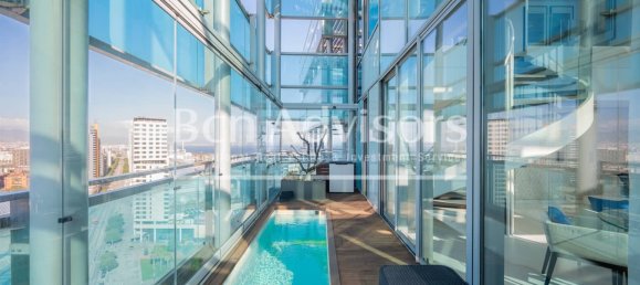 2 bedrooms Penthouse in Sant Marti, Spain No. 159003 3