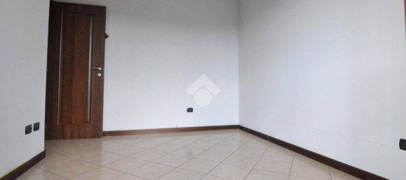 4 Schlafzimmer Penthouse in Settimo Torinese, Italy, Nr. 349861 40