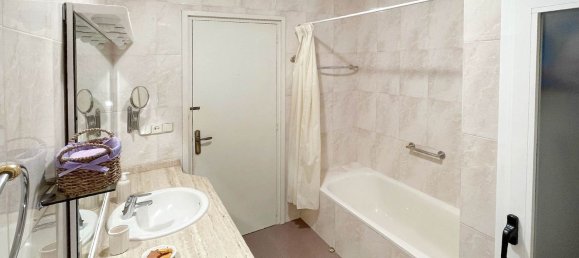 7 bedrooms House in La Canonja, Spain No. 28606 2