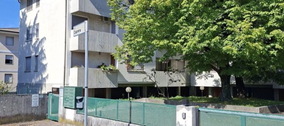 4 bedrooms Apartment in Udine, Italy No. 376813 28