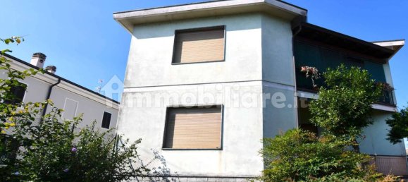 3 Schlafzimmer Wohnung in Abbiategrasso, Italy, Nr. 341984 3