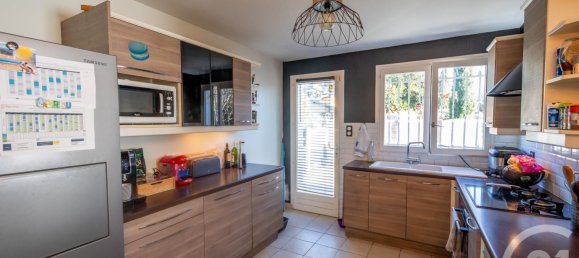 3 bedrooms House in Ludon-Medoc, France No. 113941 5