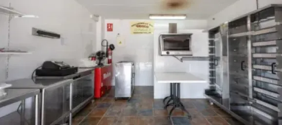 Gewerbliche Immobilie in El Vendrell, Spain 254m², Nr. 165128 6