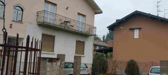 2 rooms Apartment in Biandronno, Italy No. 3148 13