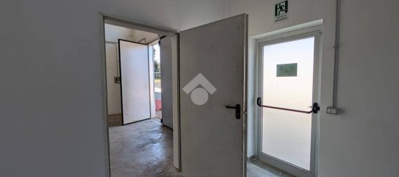 1 room Commercial property in Pomezia, Italy No. 52455 19