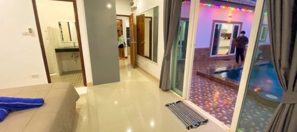 3 bedrooms Cafe / restaurant in Pattaya, Thailand No. 8350 5