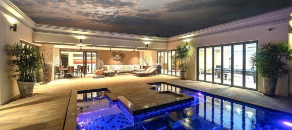 3 غرف نوم مقهى / مطعم في Pattaya, Thailand رقم 9152 9