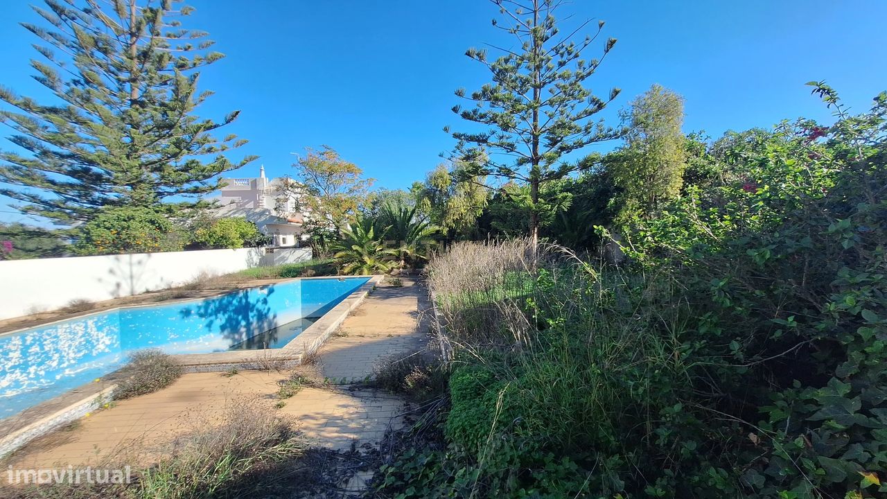 395m² Land in Albufeira, Portugal No. 121875