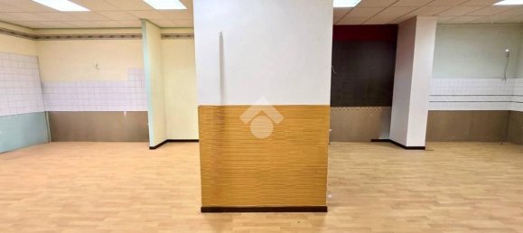 600m² Commercial property in Notaresco, Italy No. 362797 4