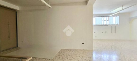 600m² Commercial property in Notaresco, Italy No. 362797 12