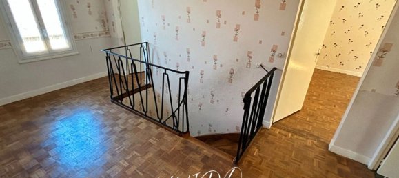 5 bedrooms Townhouse in Vatan, France No. 74400 8