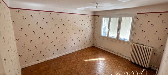 5 bedrooms Townhouse in Vatan, France No. 74400 9