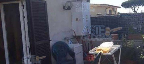 3 rooms Apartment in Rome, Italy No. 197770 9