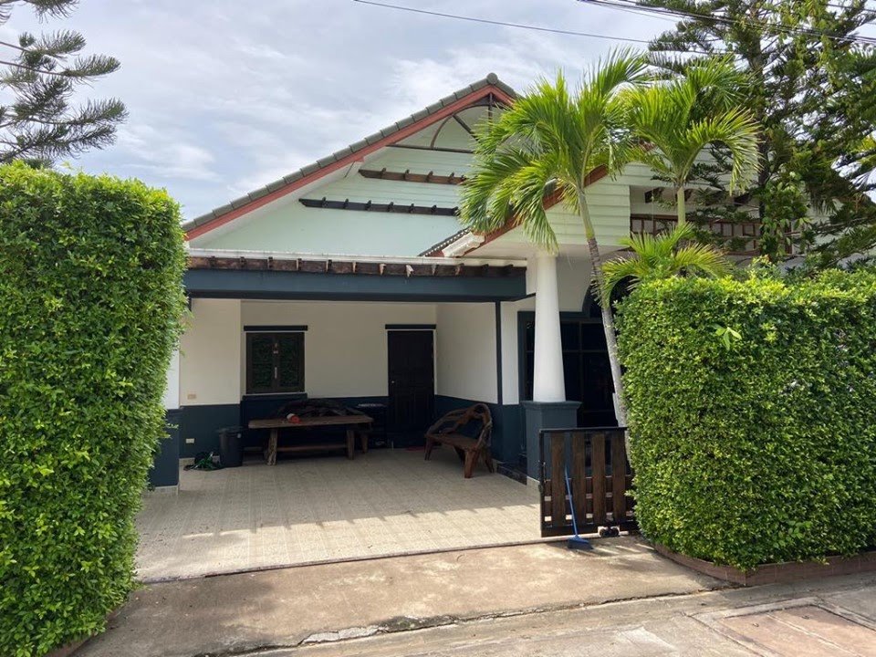 3 bedrooms Villa in Pattaya, Thailand No. 20112