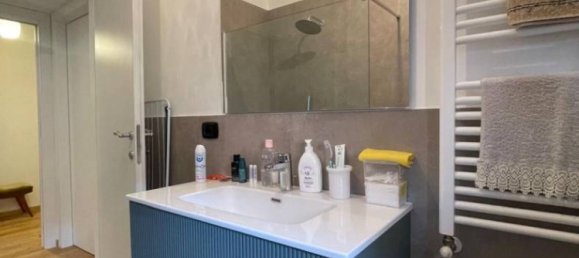 2 bedrooms Apartment in Milan, Italy No. 314925 9