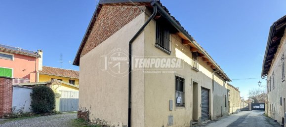 3 rooms House in Cambiano, Italy No. 130514 4