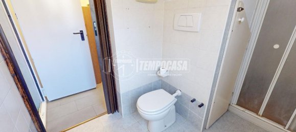3 rooms House in Cambiano, Italy No. 130514 9