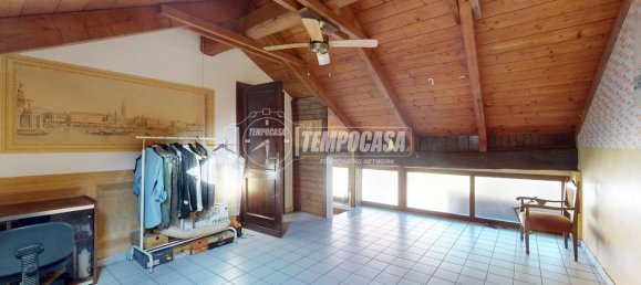 3 rooms House in Cambiano, Italy No. 130514 3