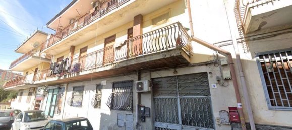 Apartamento de 4 habitaciónes en Catania, Italy No. 43797 7