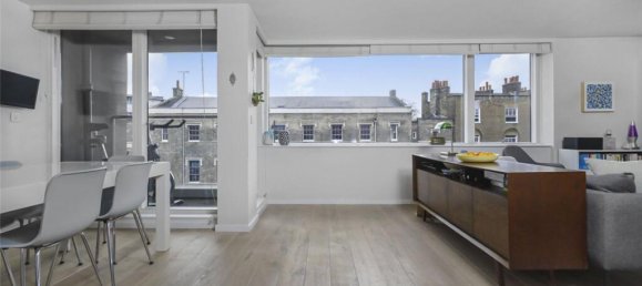 2 bedrooms Apartment in London, United Kingdom No. 3536 2