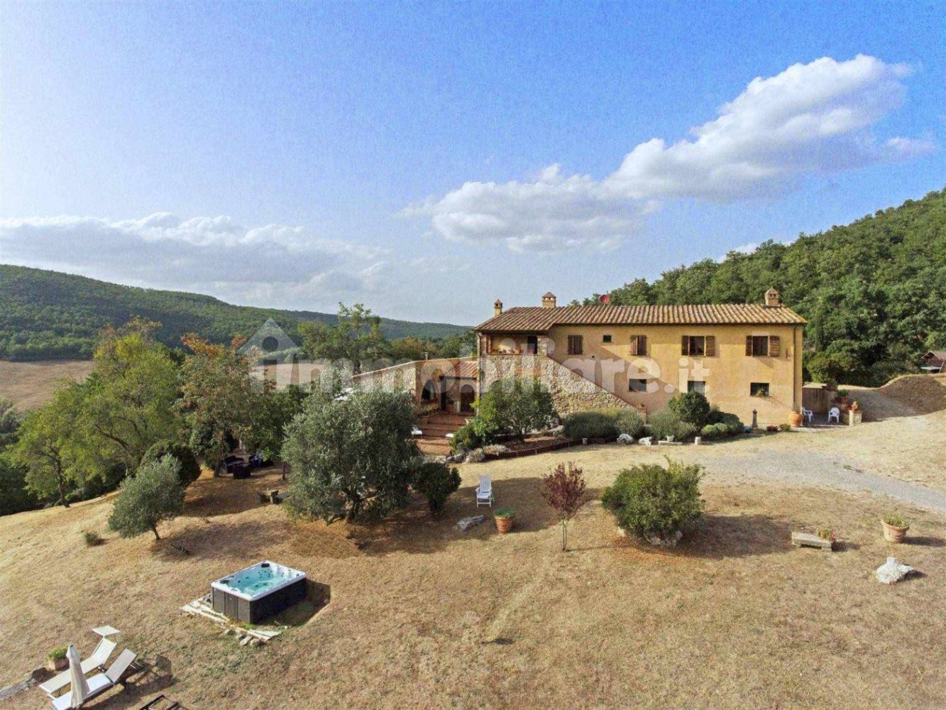 6 bedrooms House in Sarteano, Italy No. 179443