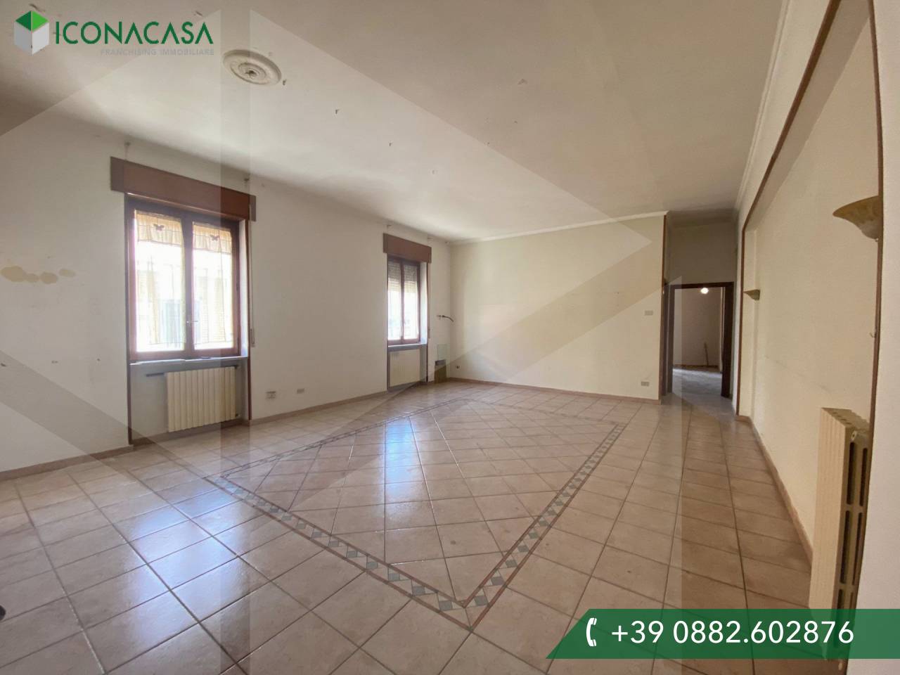 Casa de 6 habitaciónes en Torremaggiore, Italy No. 28068