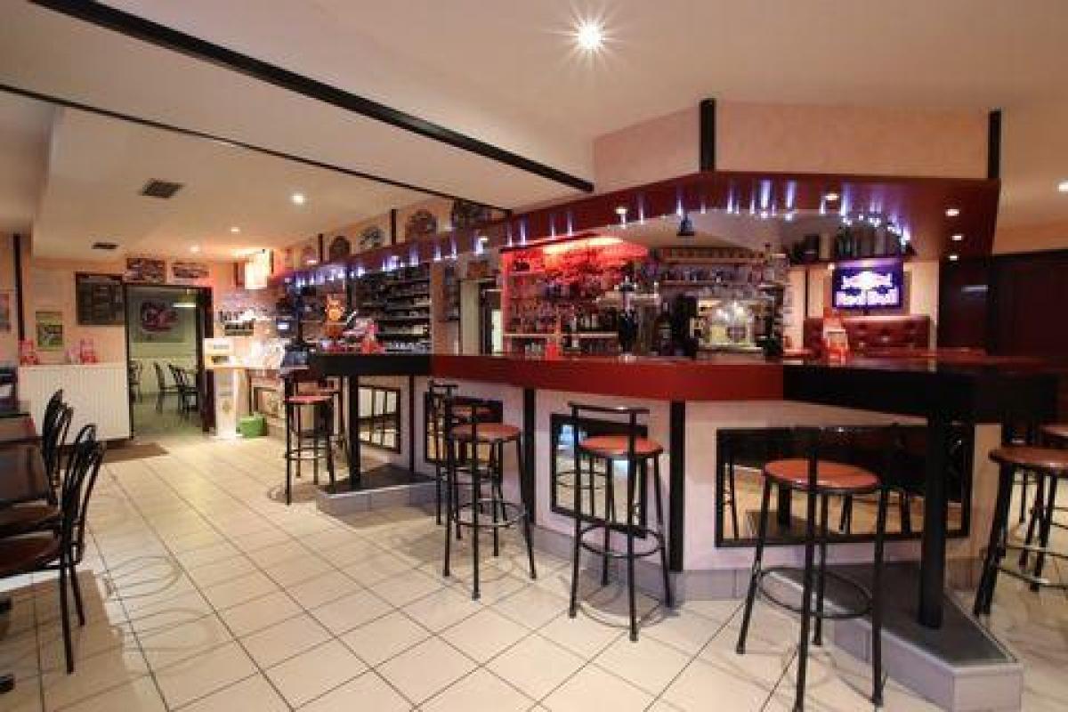 250m² Office in La Clayette, France No. 17514