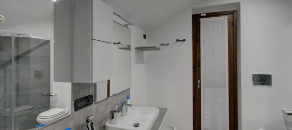 3 غرف نوم فيلا في Rivoli, Italy رقم 358163 26