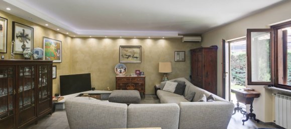 3 غرف نوم فيلا في Rivoli, Italy رقم 358163 9