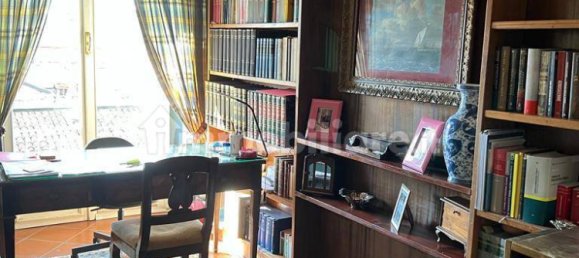 4 bedrooms Apartment in Piacenza, Italy No. 221263 2