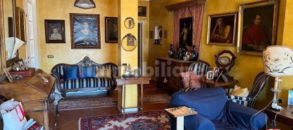 4 bedrooms Apartment in Piacenza, Italy No. 221263 7