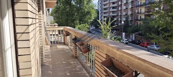 3 bedrooms Apartment in Milan, Italy No. 352236 4