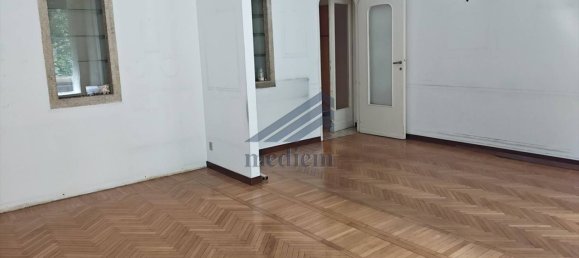 3 bedrooms Apartment in Milan, Italy No. 352236 3