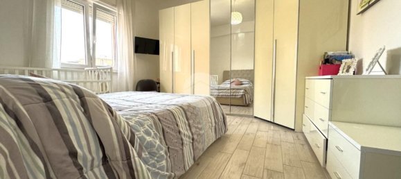 3-salle Appartement à Anzio, Italy No. 73941 21