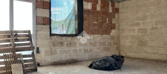 Casa de 3 divisões em Oria, Italy N.º 22496 9