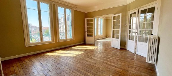 2 bedrooms Apartment in Reims, France No. 266182 4