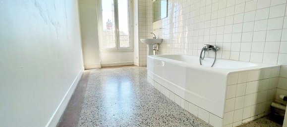 2 bedrooms Apartment in Reims, France No. 266182 9