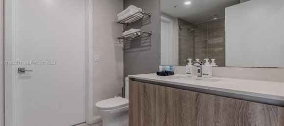 1 Schlafzimmer Gewerbliche Immobilien in Miami, USA, Nr. 615672 2