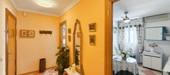 4 bedrooms Apartment in Malaga, Spain No. 137285 6