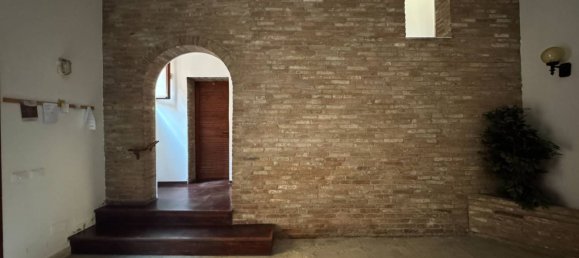 Studio in Ferrara, Italy No. 308093 14