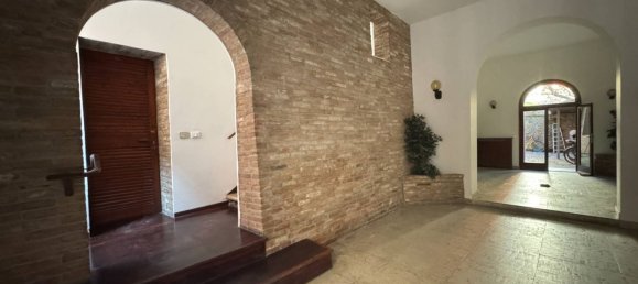 Studio in Ferrara, Italy No. 308093 15