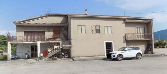 6 bedrooms Villa in Venafro, Italy No. 299897 2