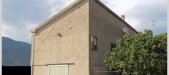 6 bedrooms Villa in Venafro, Italy No. 299897 18