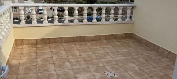 3 bedrooms House in Guardamar del Segura, Spain No. 144954 3