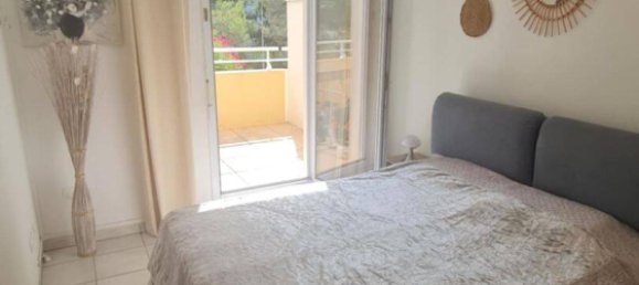 2 Schlafzimmer Wohnung in Saint-Raphael, France, Nr. 333974 7