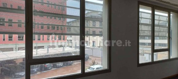 2-salle Bureau à Genoa, Italy No. 62188 3